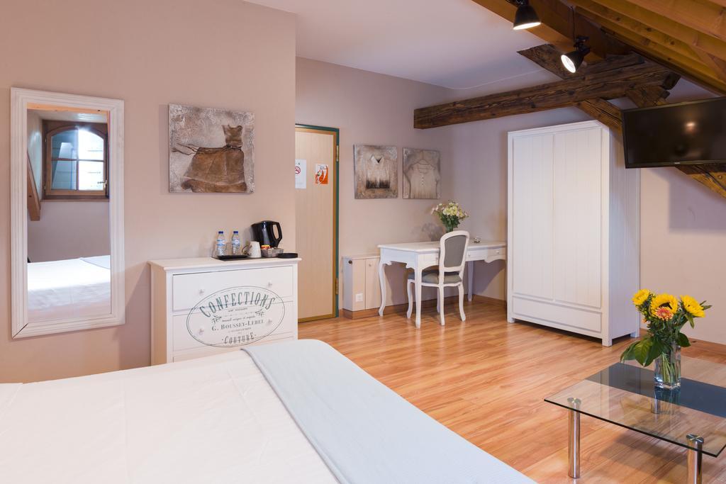 Auberge Communale De Carouge Eksteriør billede